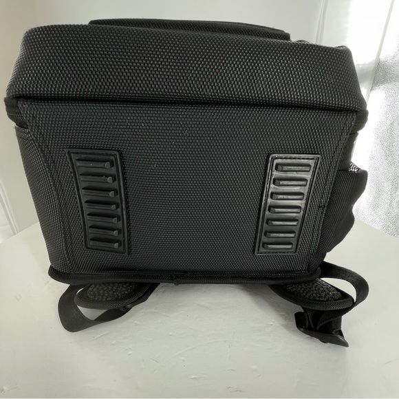 Quantaray U60 Urbangear Digital Camera Backpack DSLR by Naneu Pro - Picture 7 of 13